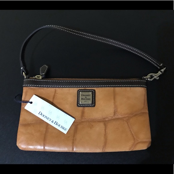 💕SOLD💕Dooney & Bourke Wristlet - Picture 8 of 8